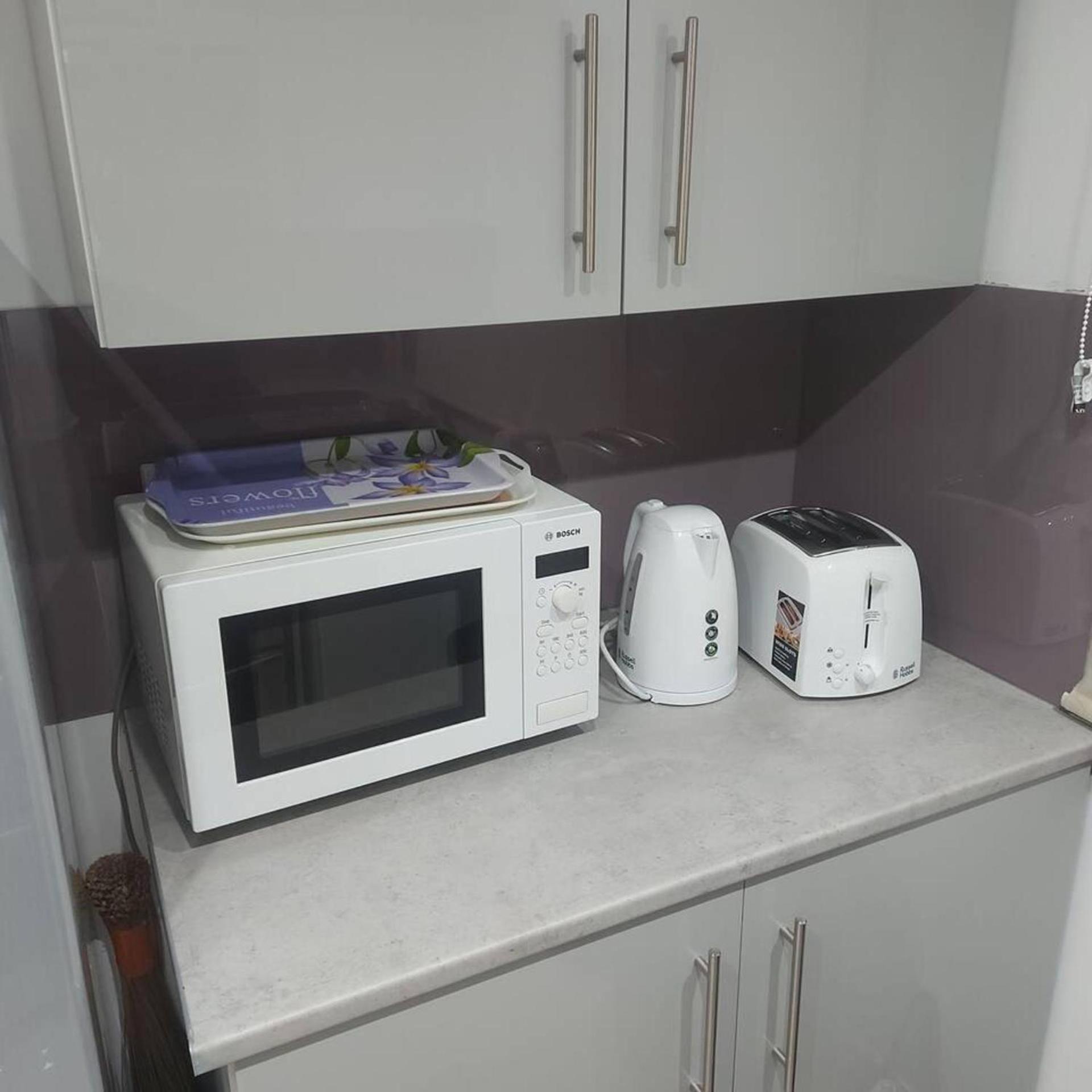 Lovely & Beautiful 2 Bed-Apartment In بورهاموود المظهر الخارجي الصورة